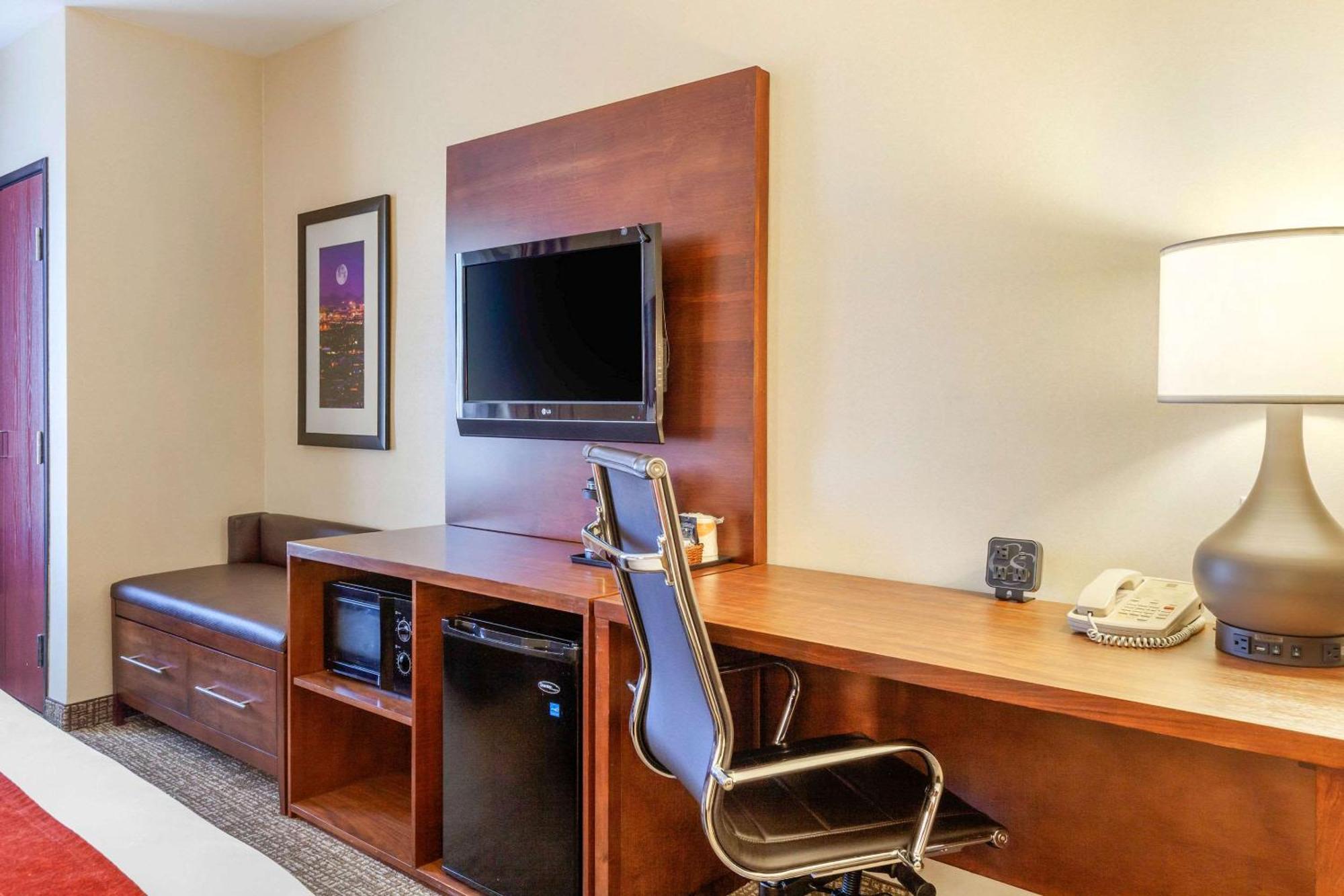 Comfort Suites Glendale - State Farm Stadium Area Zewnętrze zdjęcie
